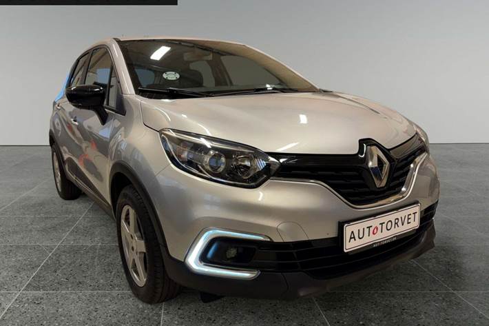 Sølv Renault Captur fra 2019