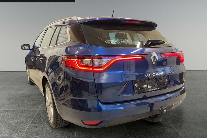 Blå Renault Megane IV fra 2017
