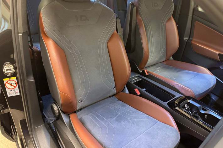 Grå VW ID.4 fra 2021