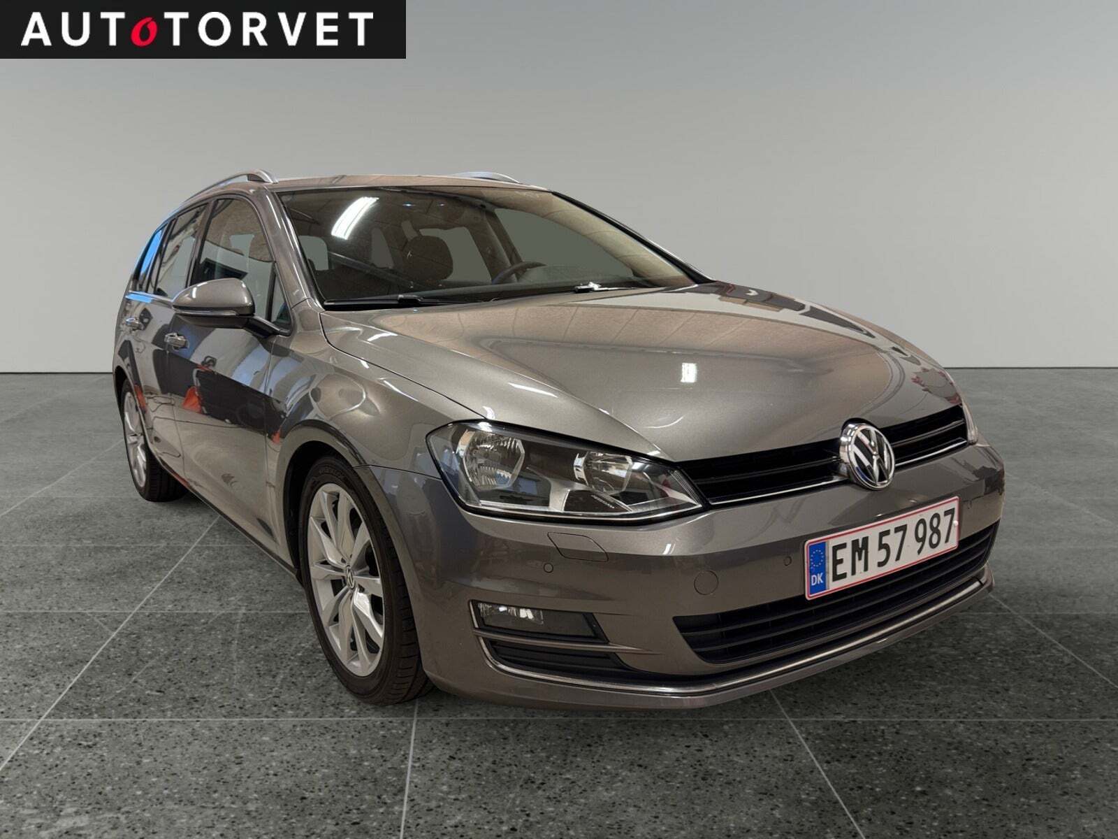 VW Golf VII 1,4 TSi 140 Highline Variant DSG BMT