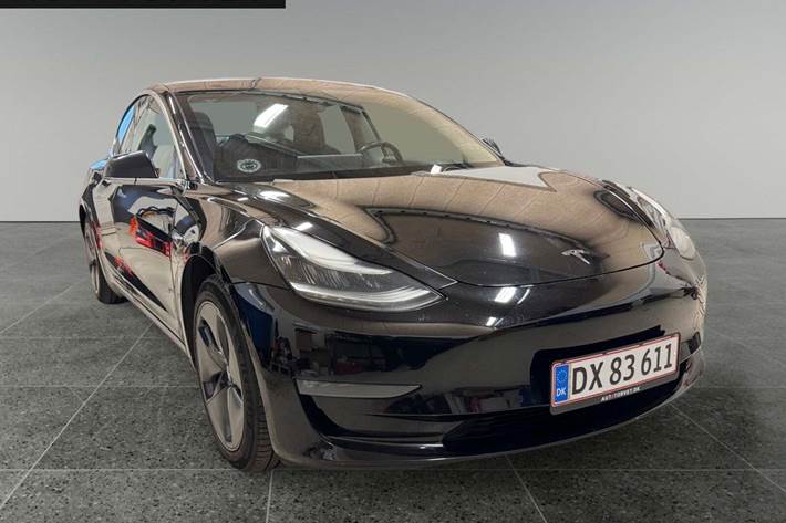 Sort Tesla Model 3 fra 2019