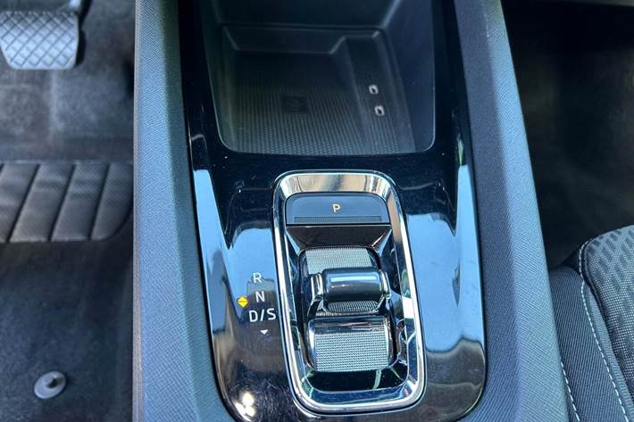 Grå Skoda Octavia fra 2021