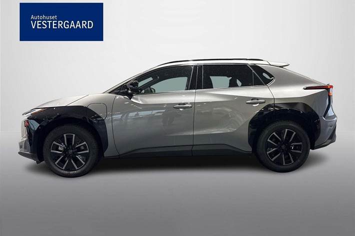 Grå Toyota BZ4X fra 2026