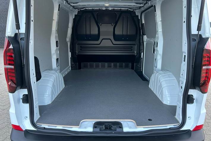 Hvid VW e-Transporter fra 2025