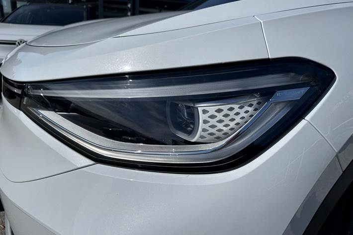 Hvid VW ID.4 fra 2025