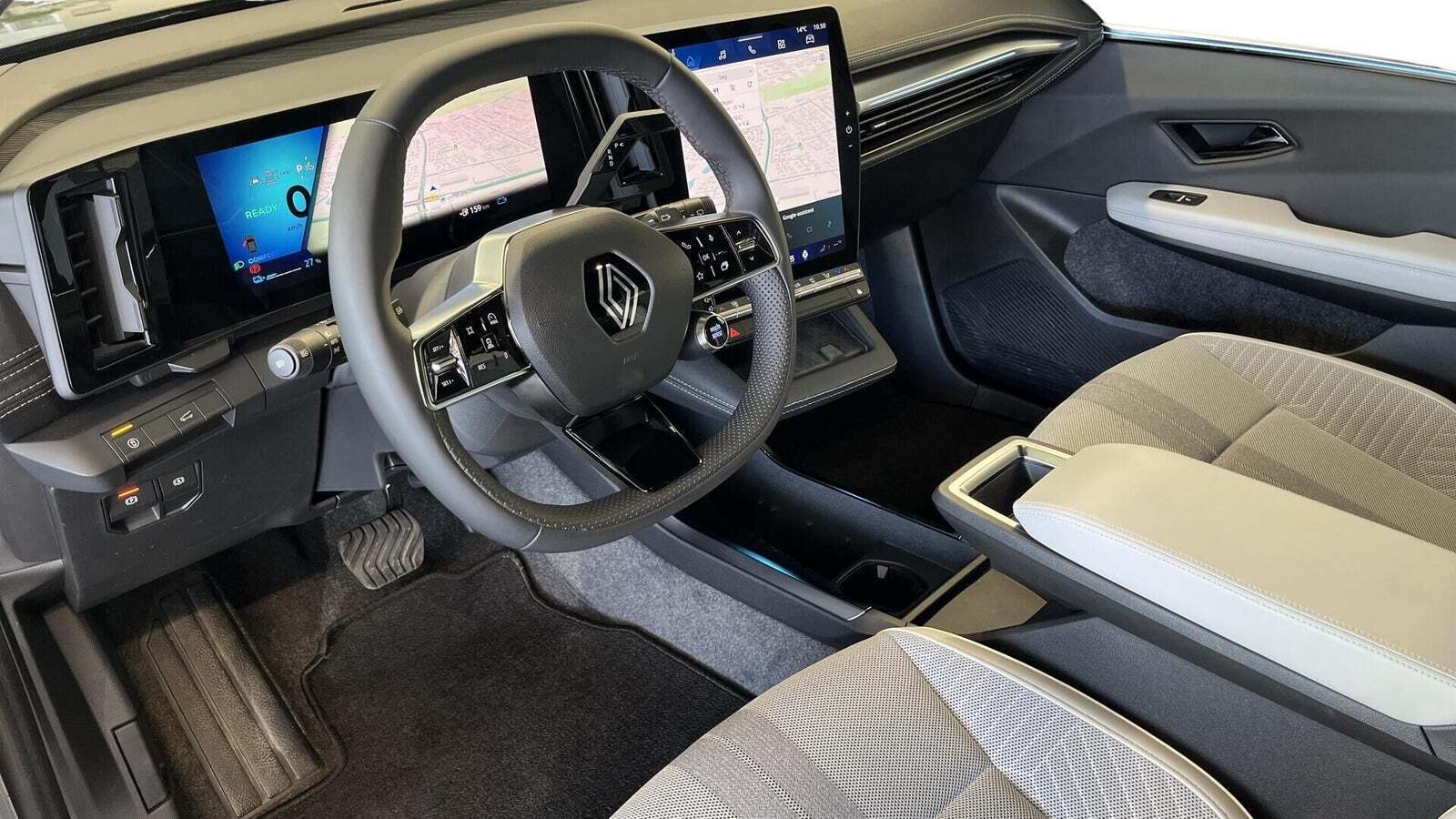 Renault Scenic E-Tech 87 Iconic