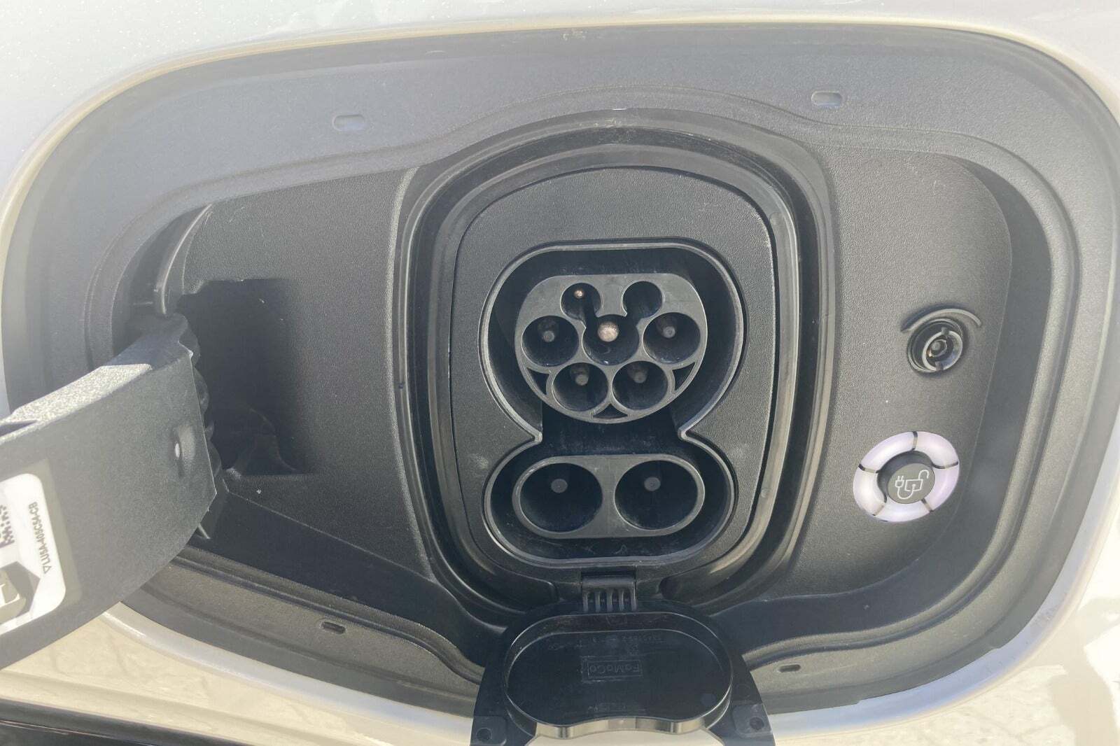 Hvid Ford Mustang Mach-E fra 2022