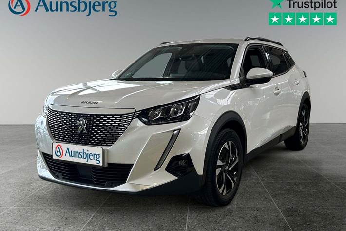 Hvid Peugeot e-2008 fra 2021