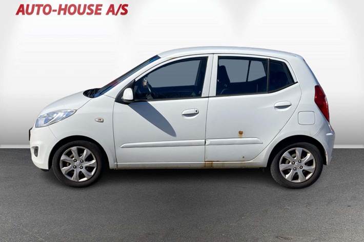 Hvid Hyundai i10 fra 2013