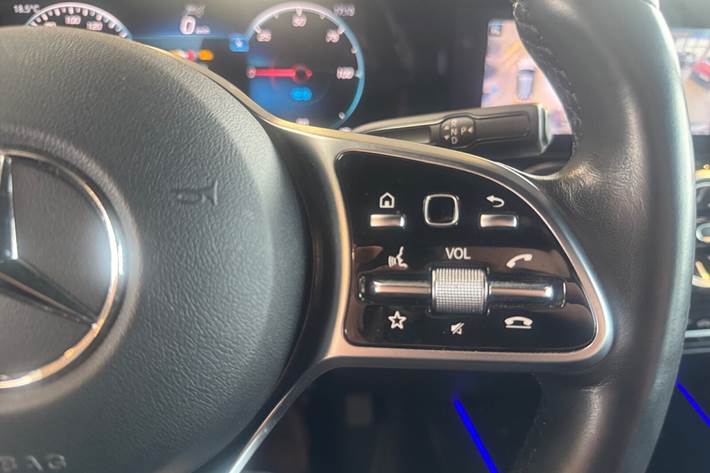 Sort Mercedes EQA250 fra 2022