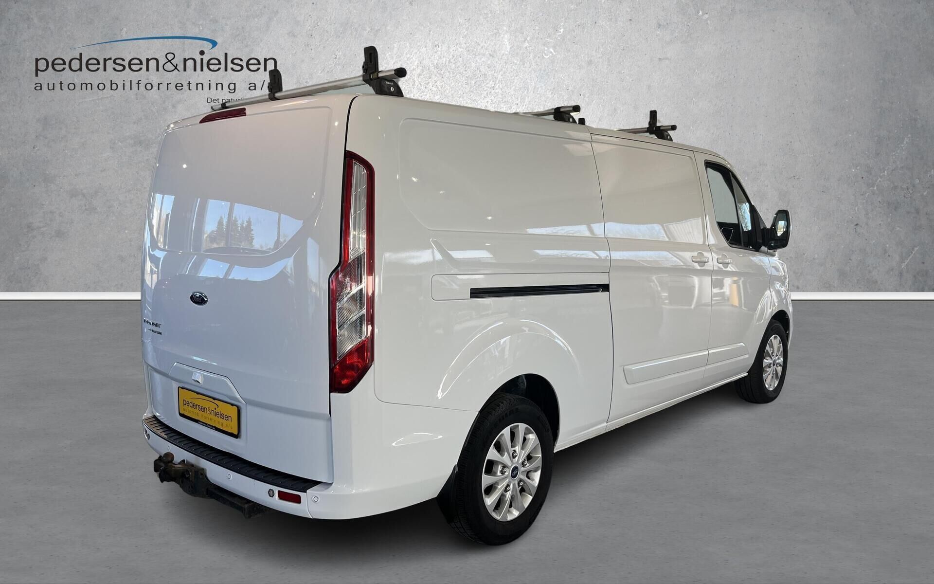 Ford Transit Custom 2,0 300 L2H1 TDCi Limited 170HK Van 6g Aut.