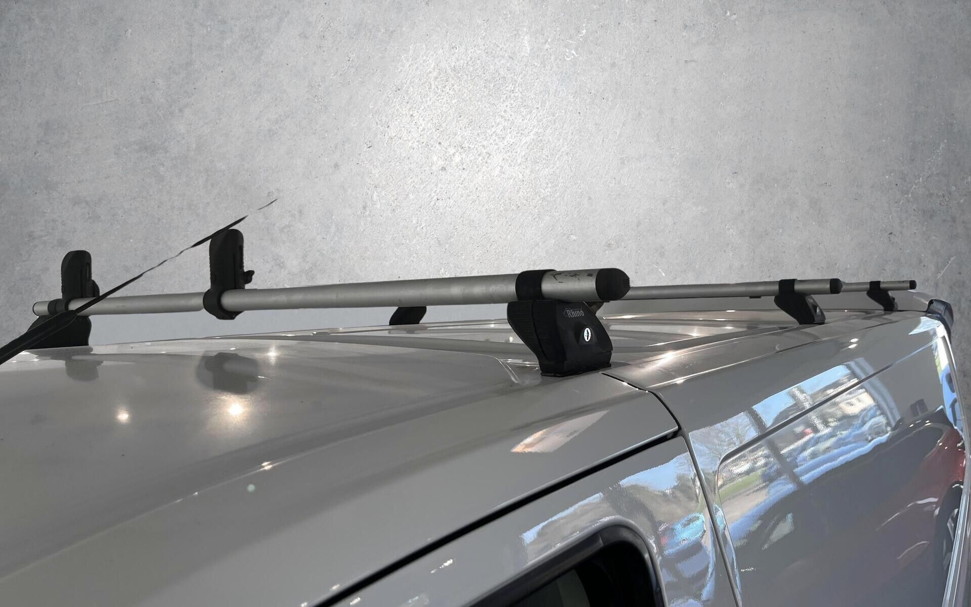 Hvid Ford Transit Custom fra 2020