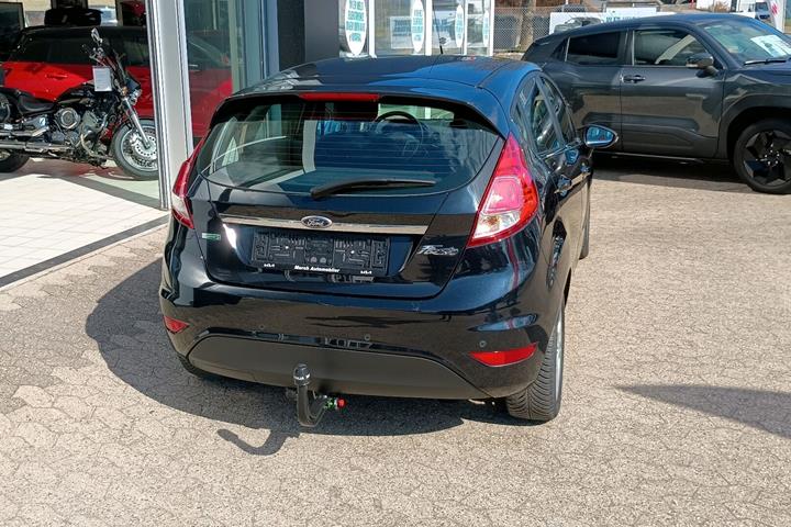 Sort Ford Fiesta fra 2015