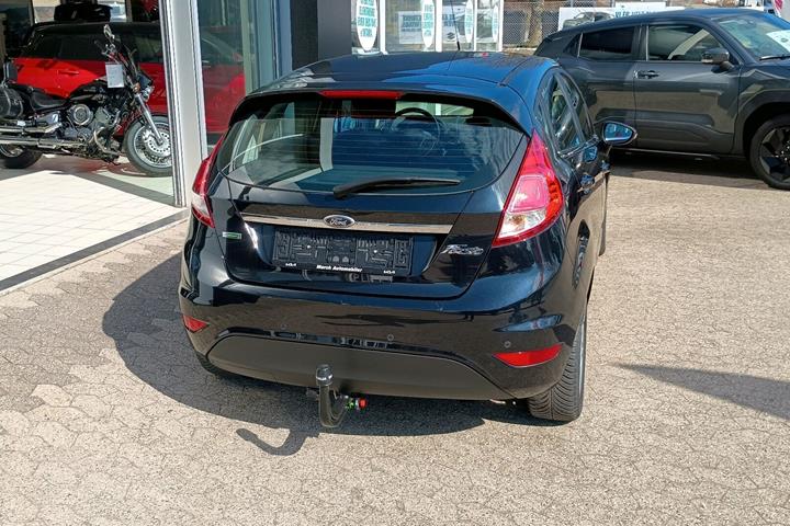 Sort Ford Fiesta fra 2015