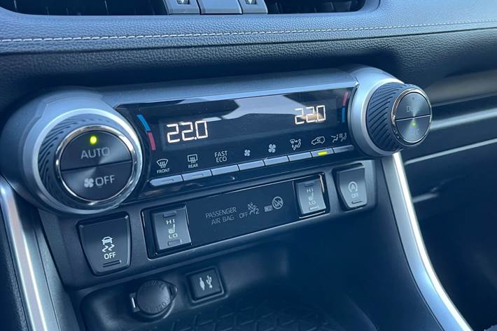 Sort Toyota RAV4 fra 2019