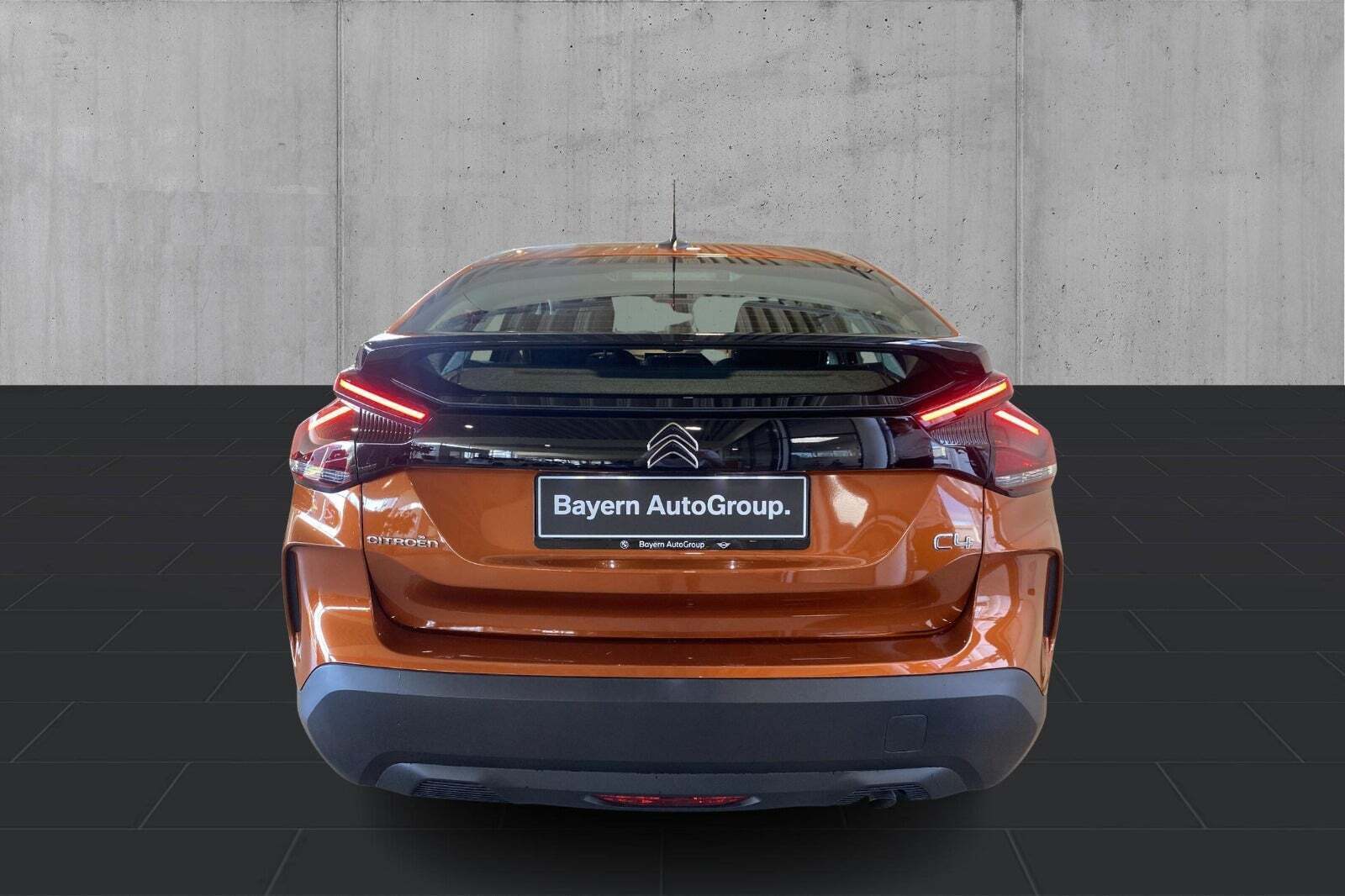 Orange Citroën C4 fra 2022