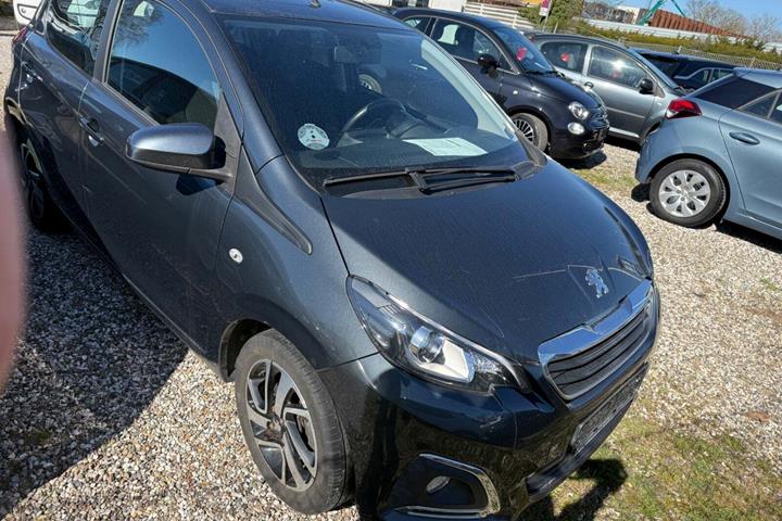 Grå Peugeot 108 fra 2019