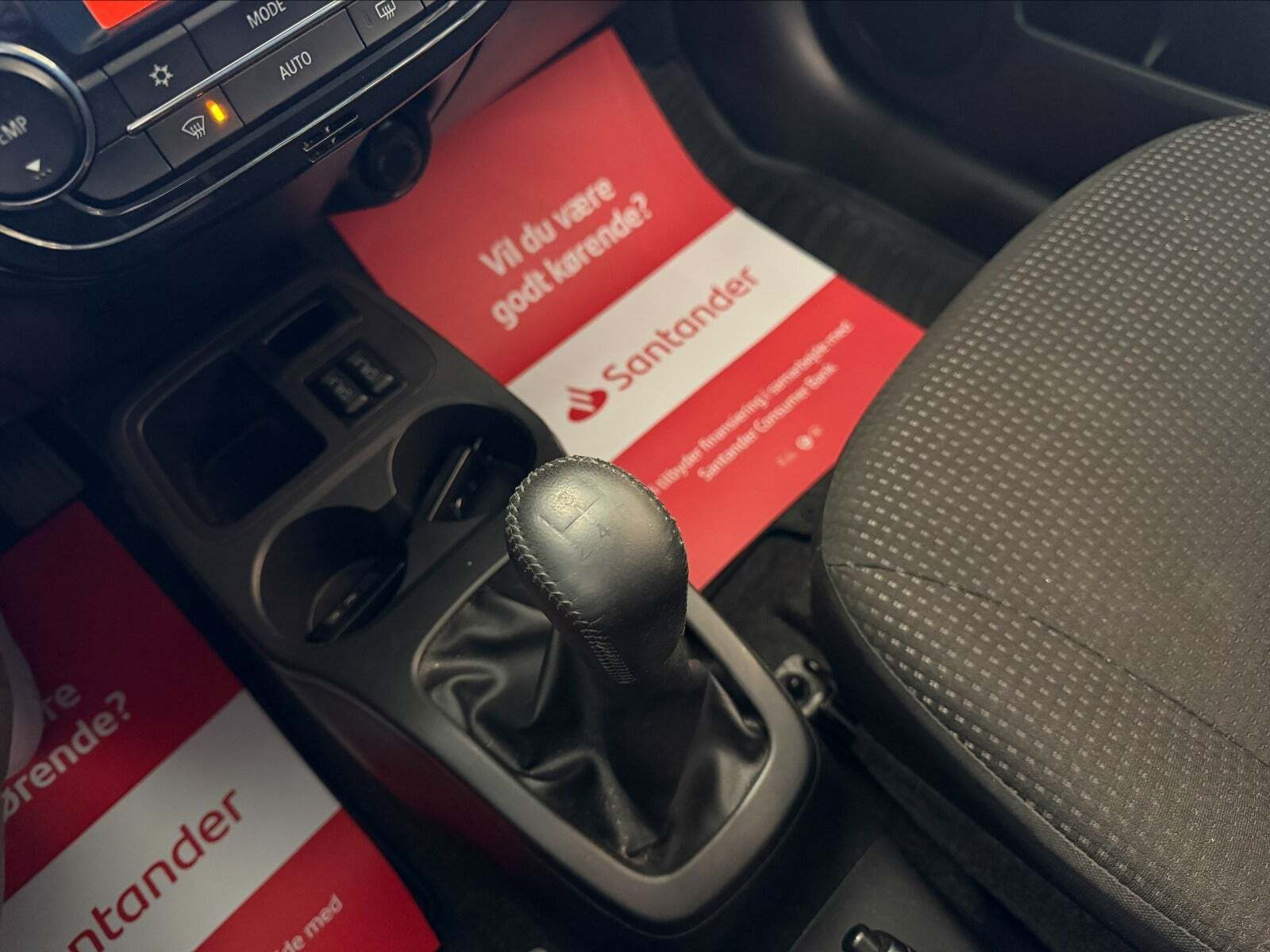 Sort Mitsubishi Space Star fra 2015