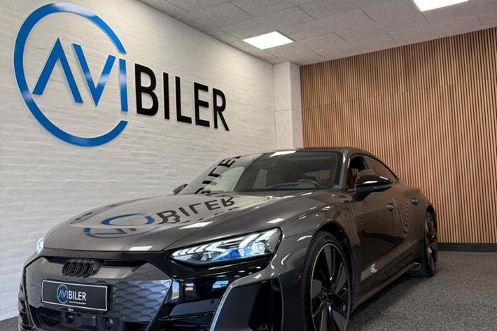 Grå Audi e-tron GT fra 2023