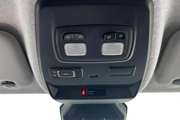 Hvid Renault Trafic fra 2025