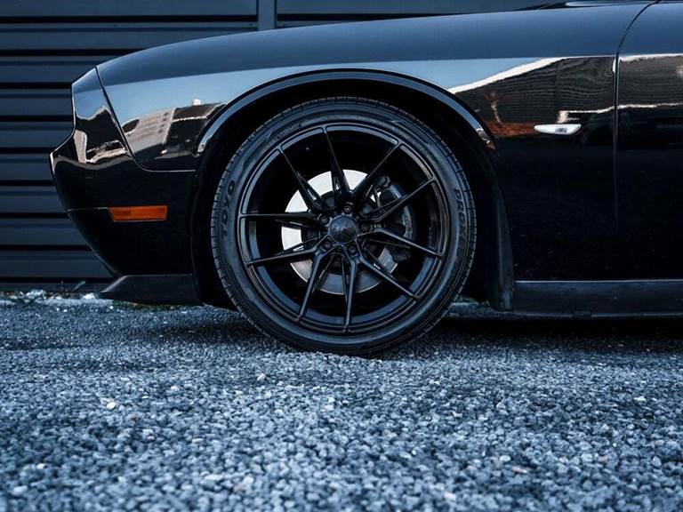 Dodge Challenger 6,1 SRT-8 Hemi aut.