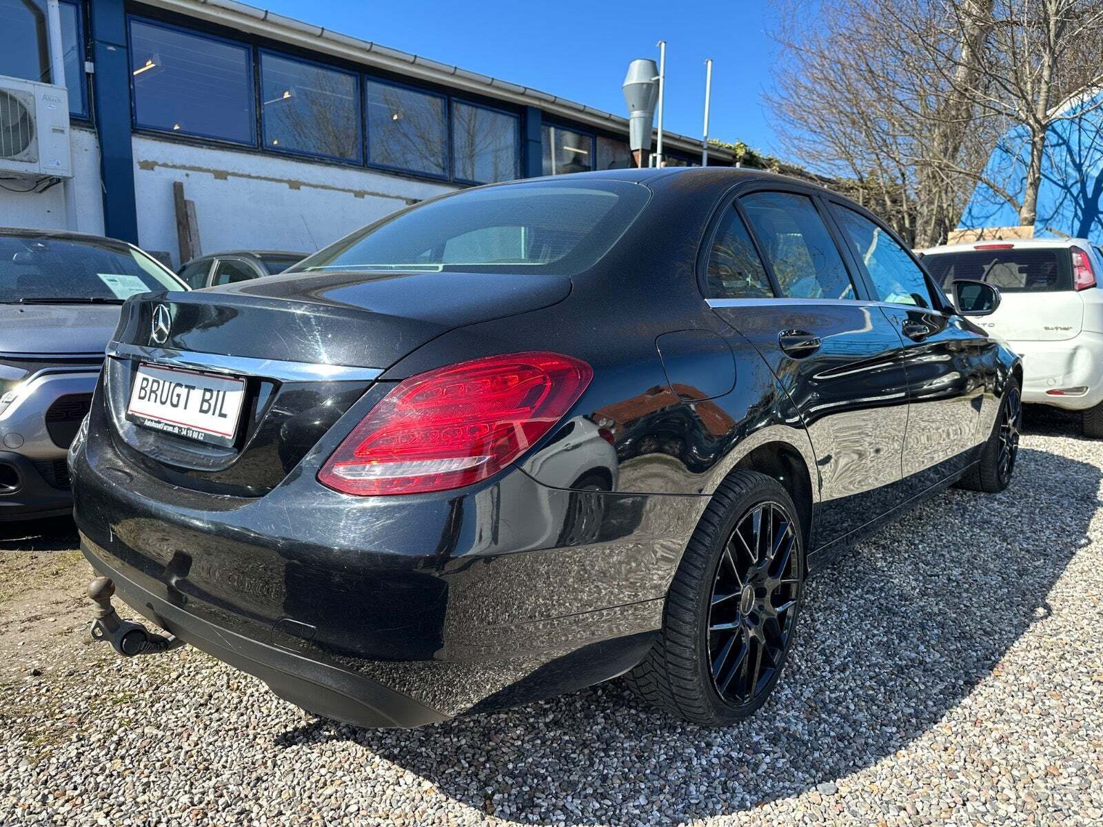 Sort Mercedes C200 fra 2015