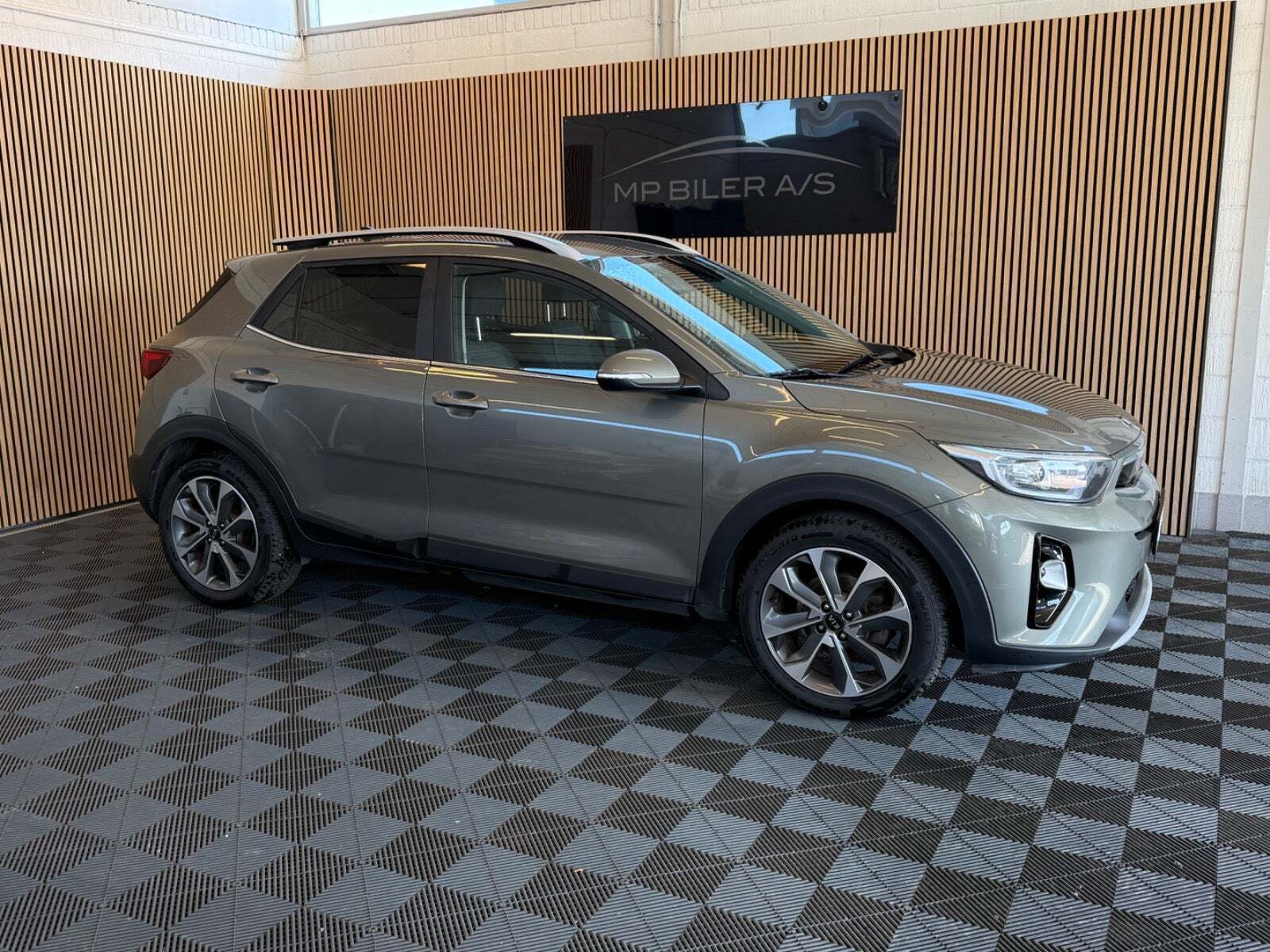 Kia Stonic 1,0 T-GDi Attraction