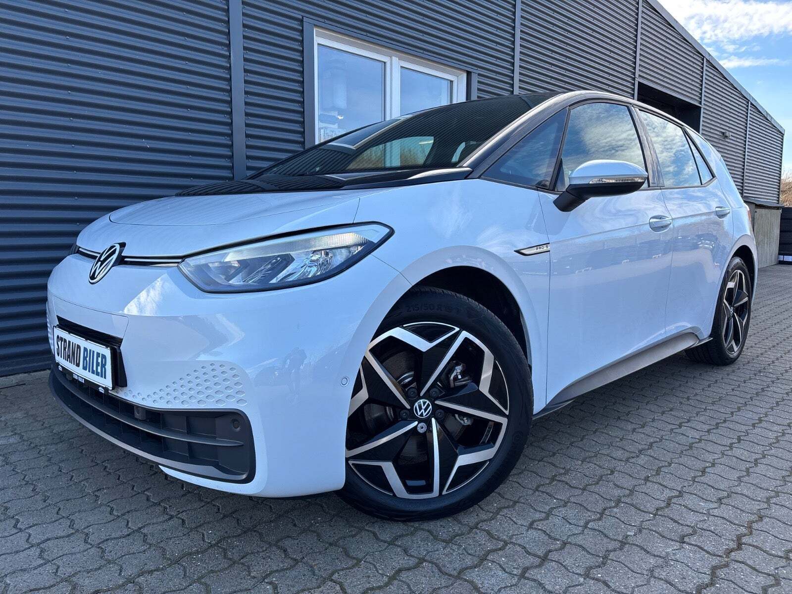 Hvid VW ID.3 fra 2023