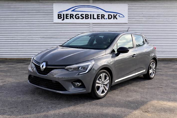 Grå Renault Clio V fra 2019 set udefra