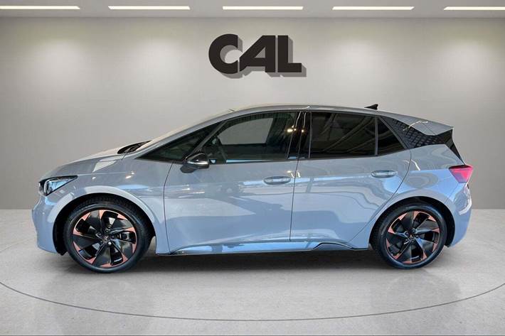 Grå Cupra Born fra 2023