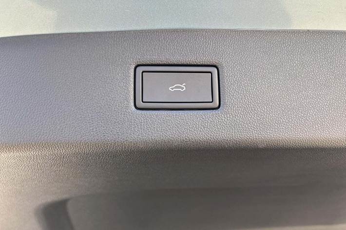 Blå Ford Explorer fra 2024