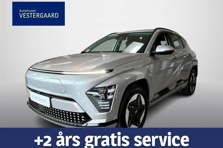 Sølv Hyundai Kona fra 2026 set udefra