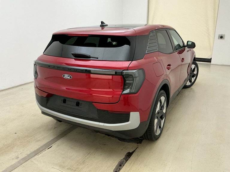 Ford Explorer 77 Premium Extended Range
