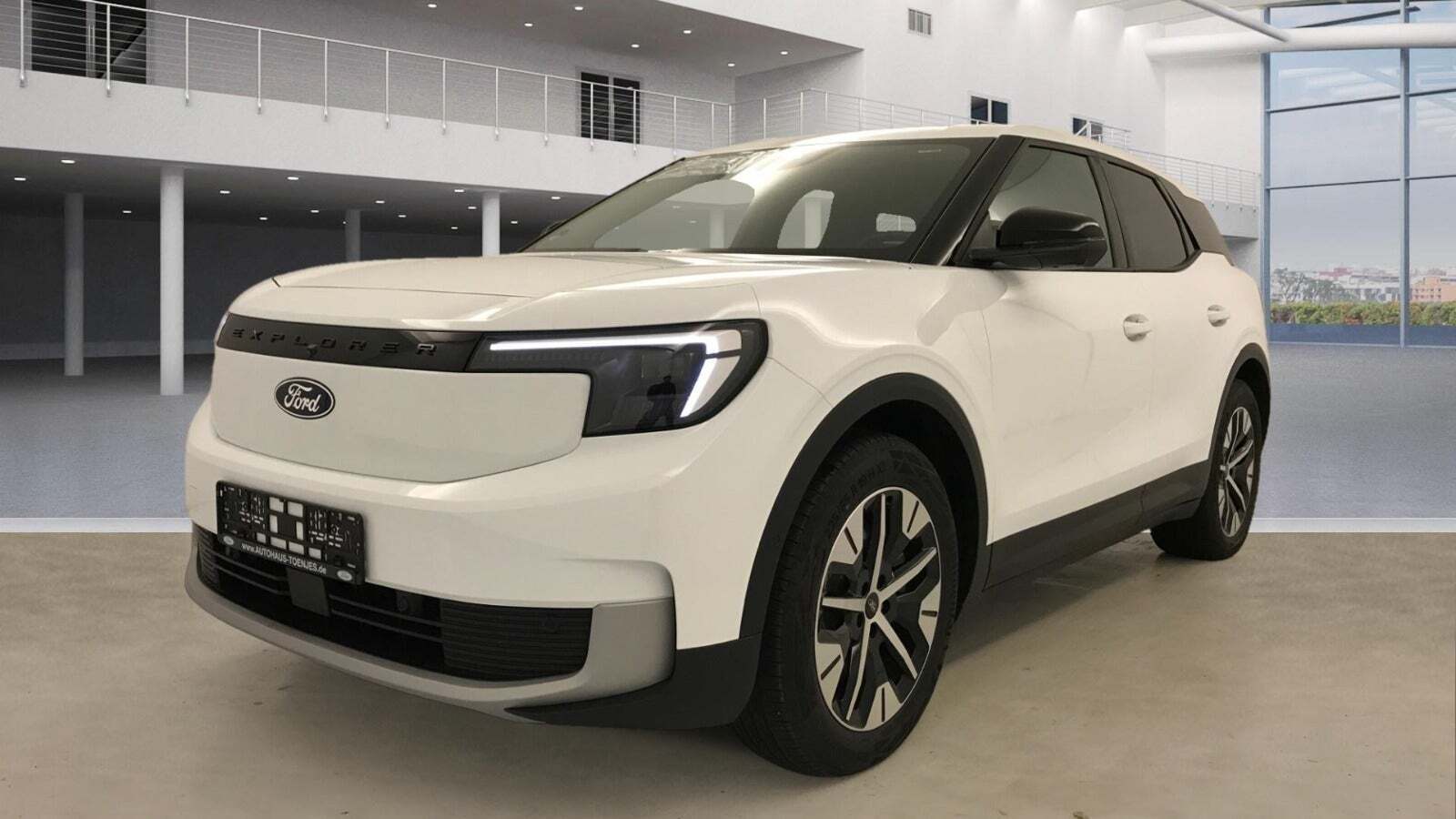 Ford Explorer 77 Select Extended Range