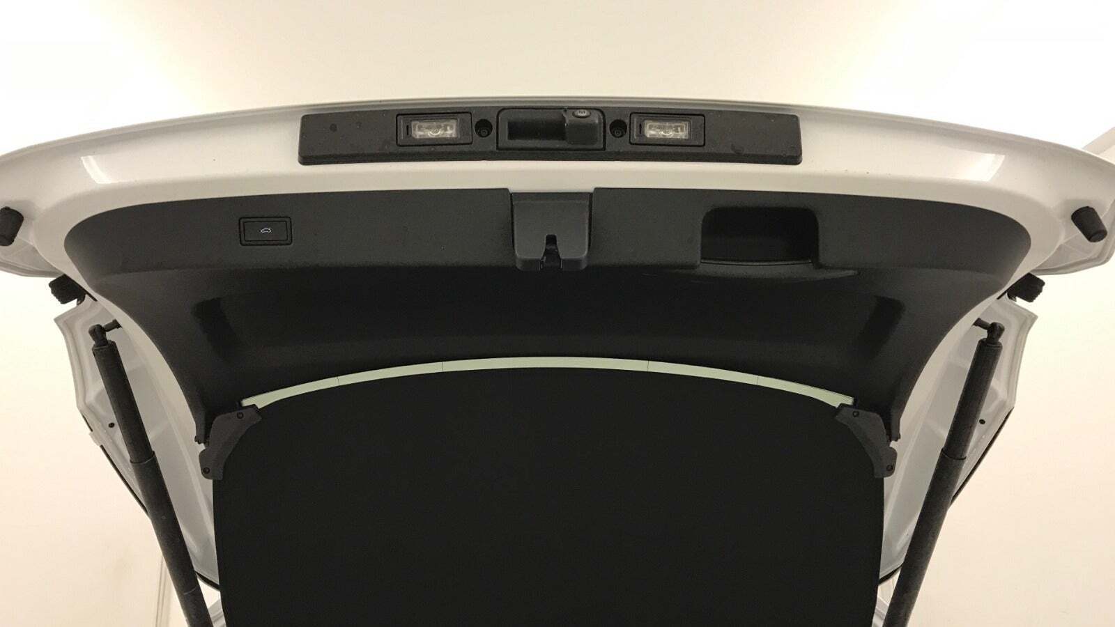 Hvid Ford Explorer fra 2024