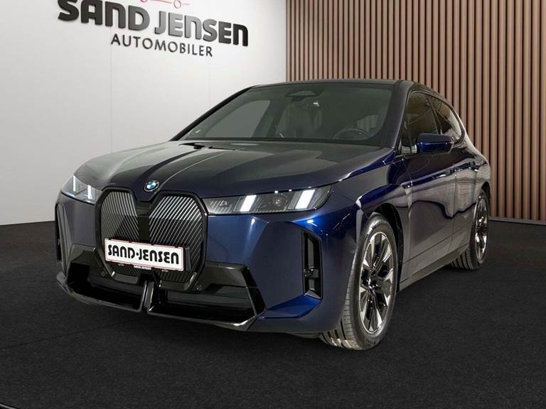 BMW iX xDrive45 M-Sport