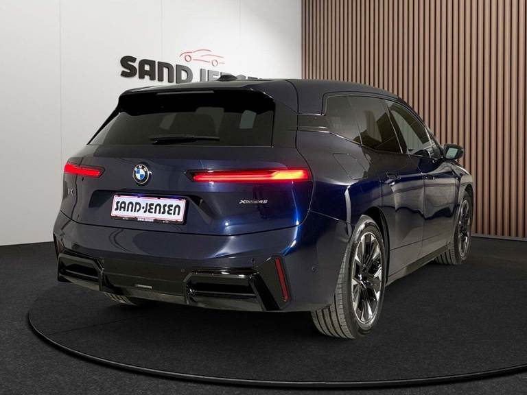 BMW iX xDrive45 M-Sport