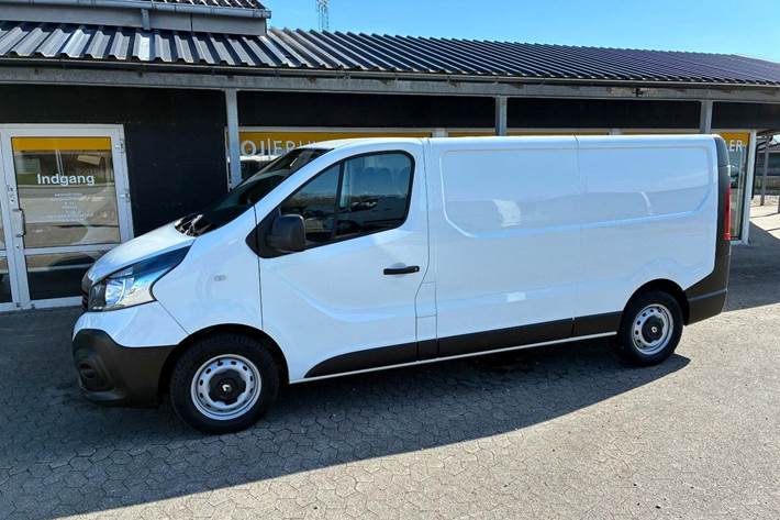 Hvid Renault Trafic T29 fra 2018