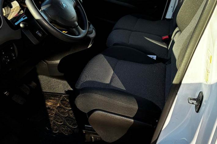 undefined Peugeot Partner fra 2016