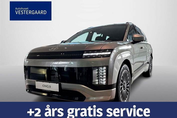 Grå Hyundai Ioniq 9 fra 2026 set udefra