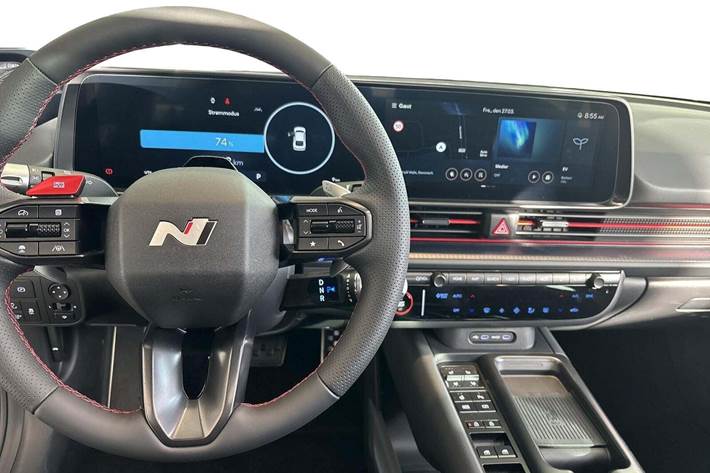 Grå Hyundai Ioniq 6 fra 2026