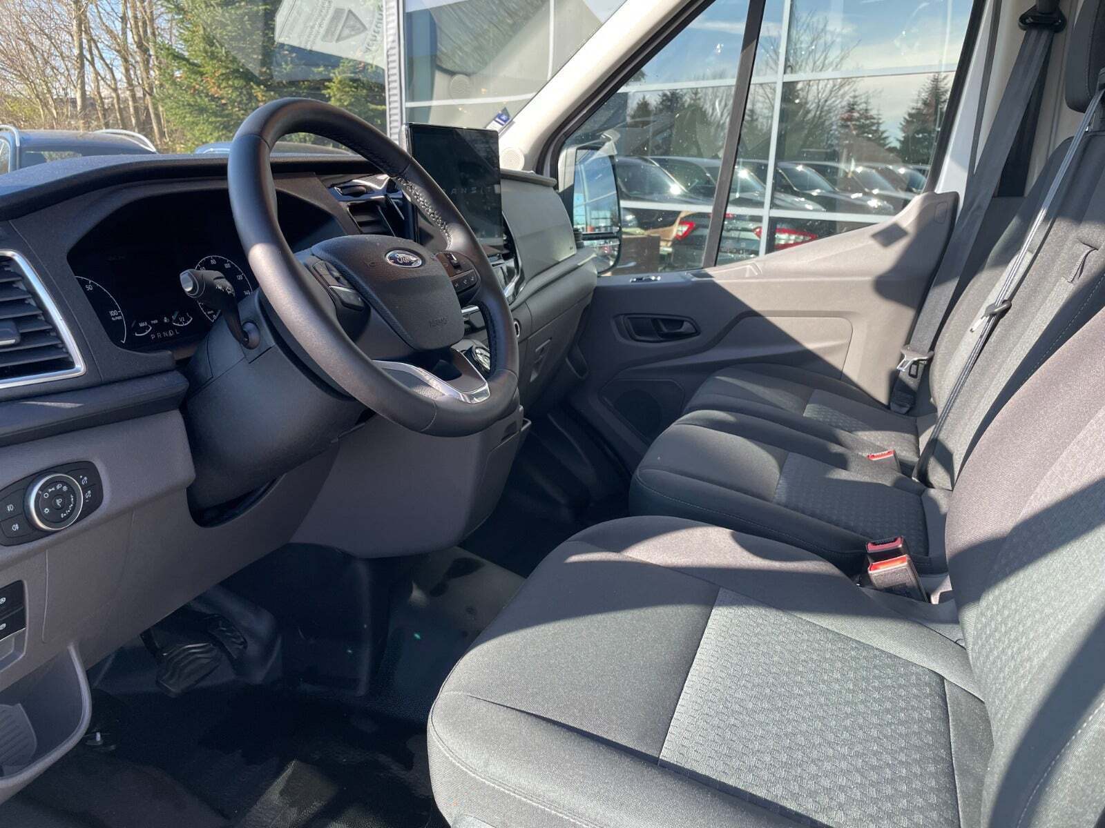 Ford E-Transit 350 L2 Van 68 Trend H2 RWD