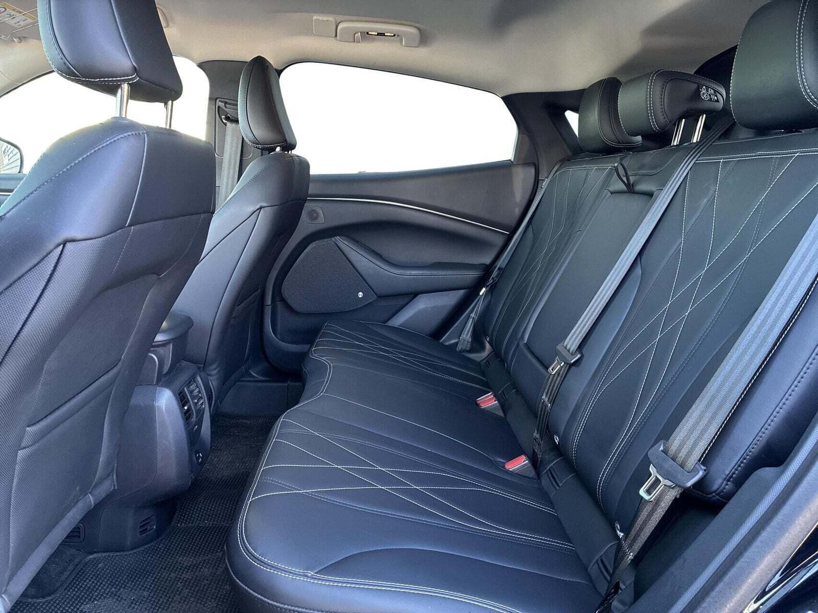 Ford Mustang Mach-E 88 Extended Range