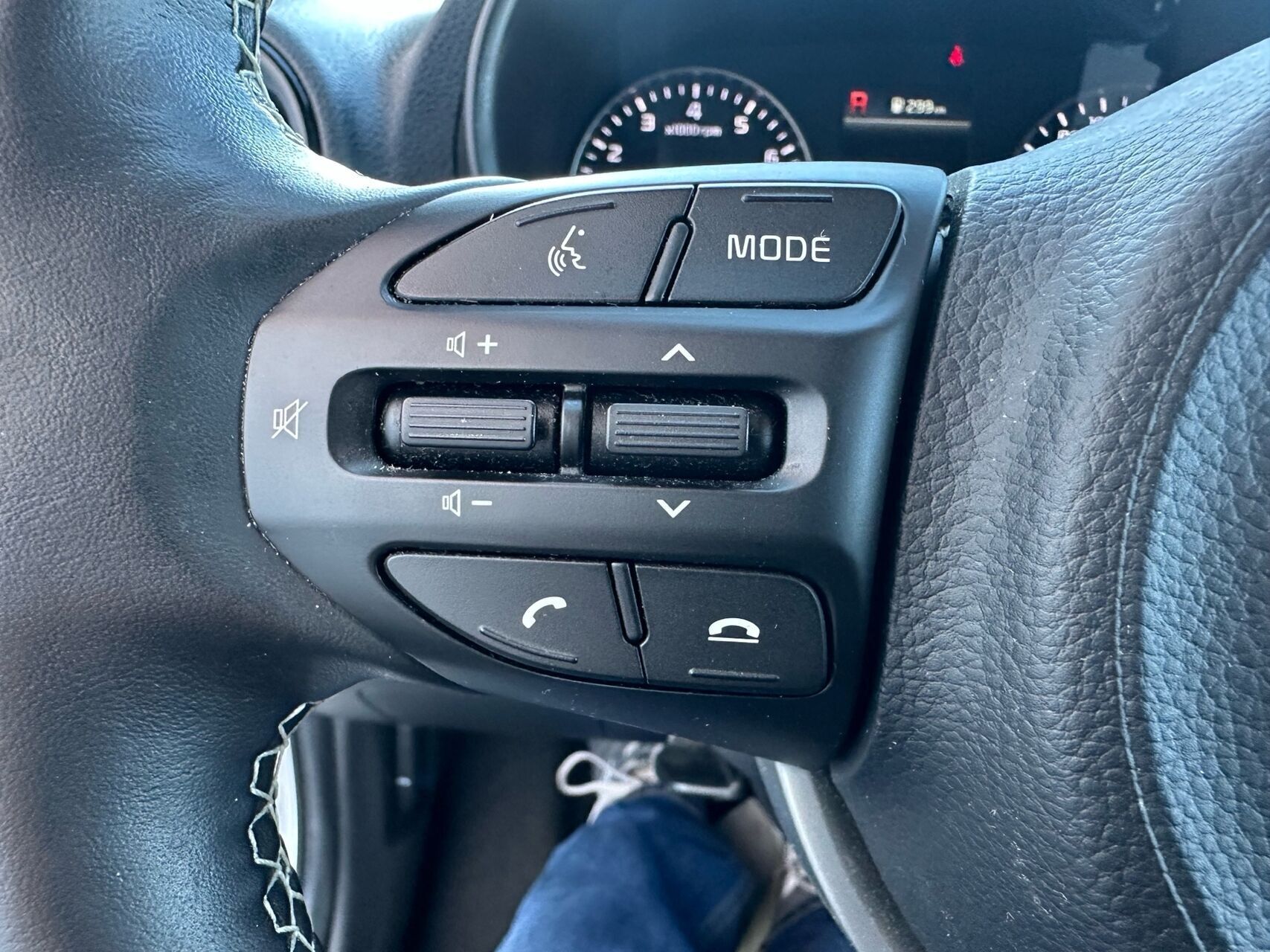 Sølv Kia Picanto fra 2021