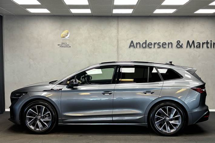 Grå Skoda Enyaq fra 2022