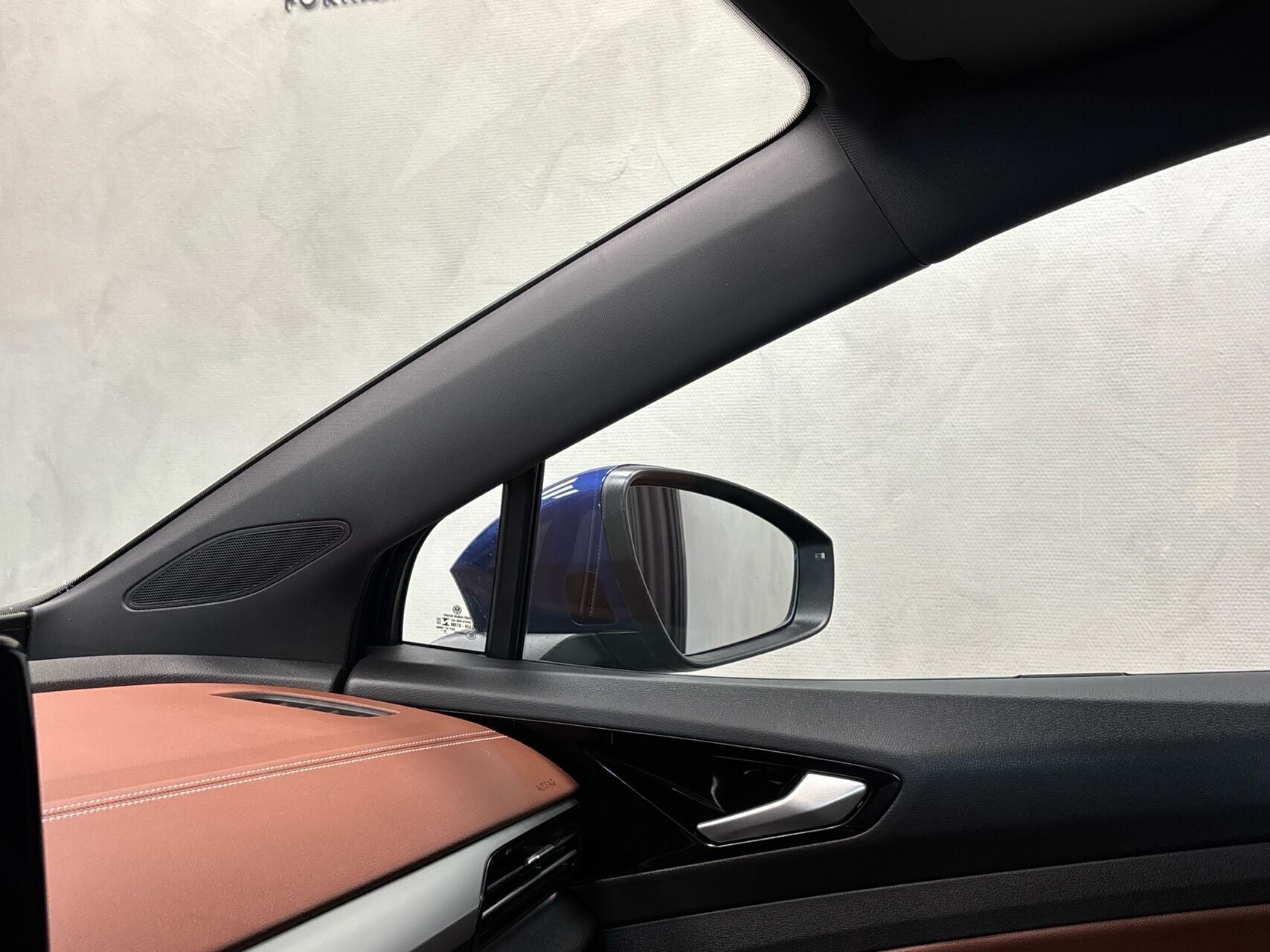 Blå VW ID.4 fra 2023