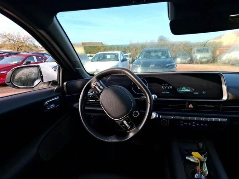 Hyundai Ioniq 6 Electric 77,4 kWh Advanced 229HK Aut.