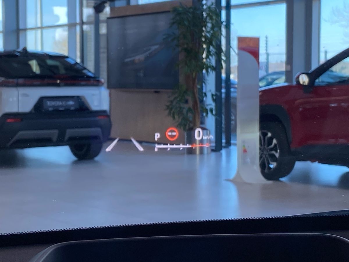 Grå Toyota Yaris fra 2020
