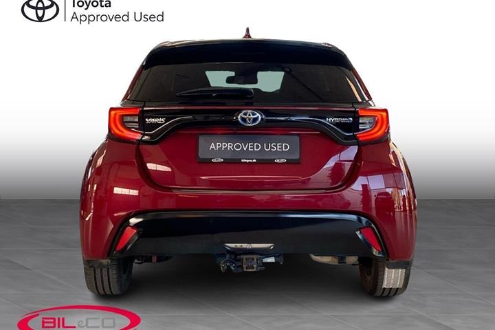 Rød Toyota Yaris fra 2021