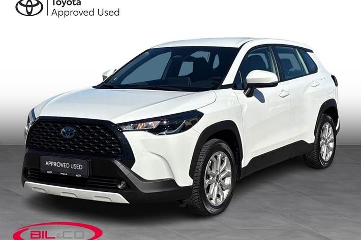 Hvid Toyota Corolla Cross fra 2022